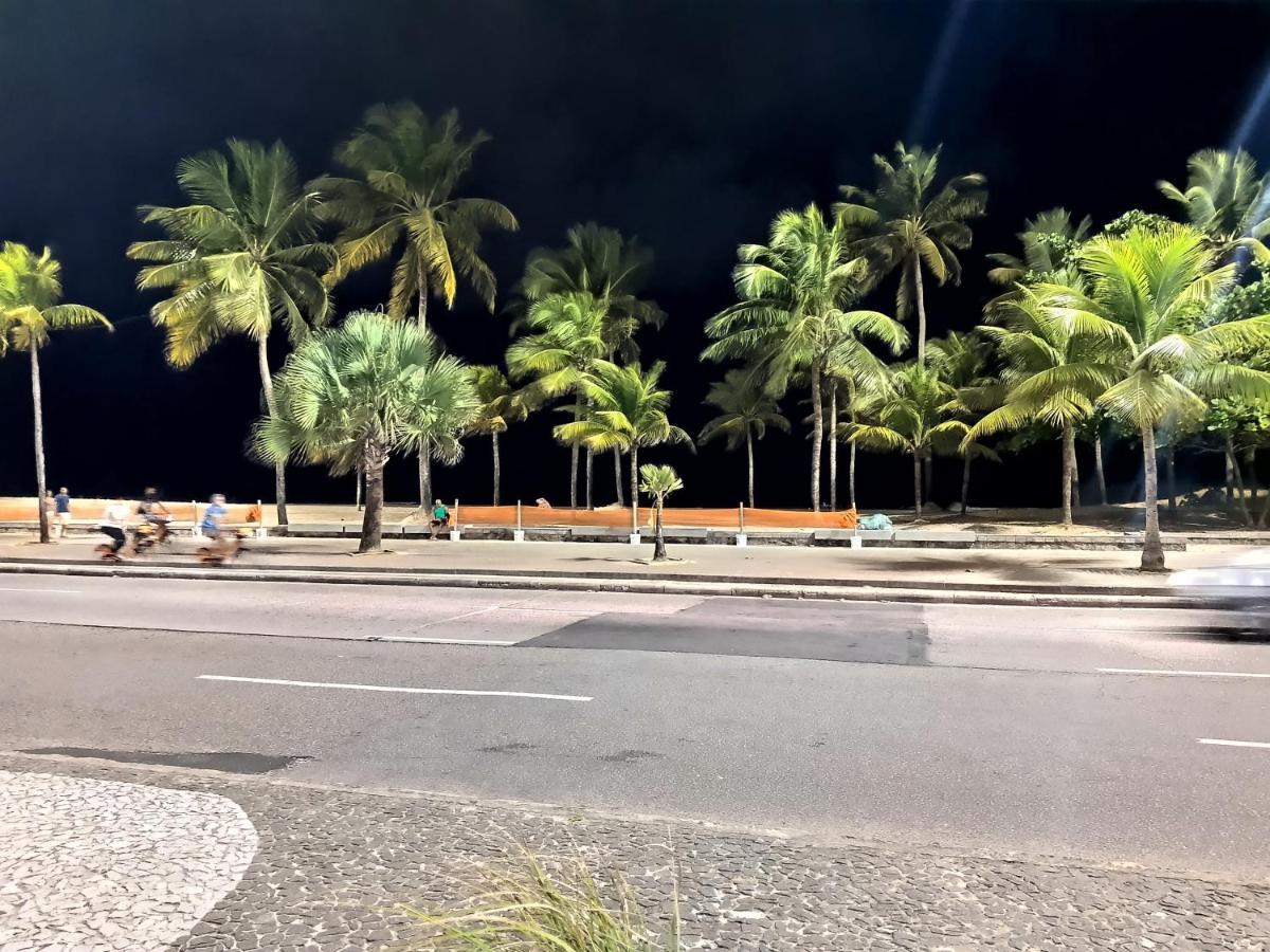 Lar Olinda 1, Na Avenida Boa Viagem *